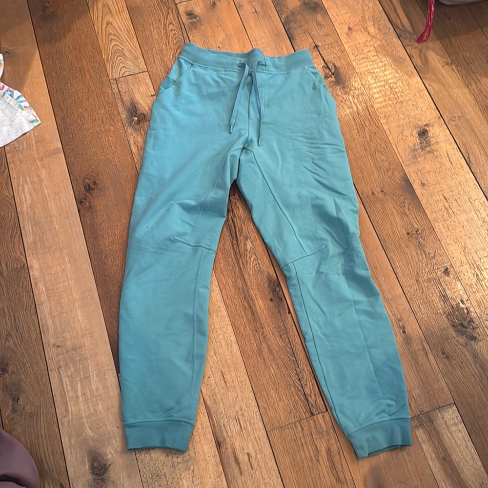Men’s city sweat jogger tidal teal size small euc lululemon
